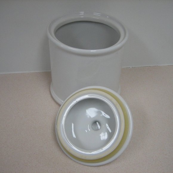 VINTAGE Ceramic White Canister Storage - Picture 3 of 4